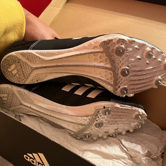 Size 9 Adizero Finesse Track Spikes - Picture 5 of 5